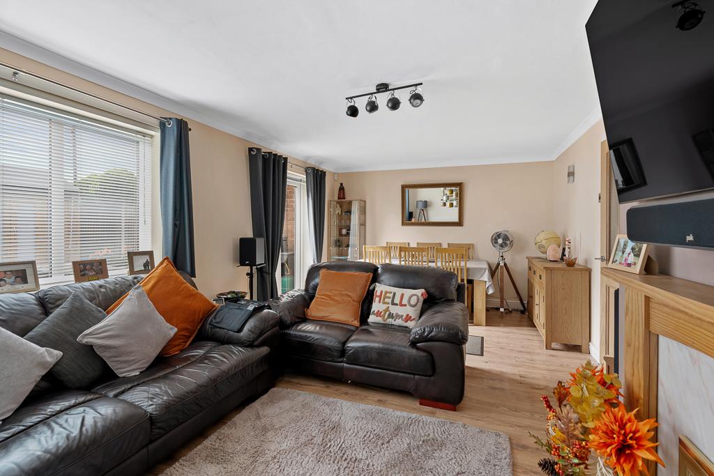 Nixon Drive, Winsford CW Estate Agents